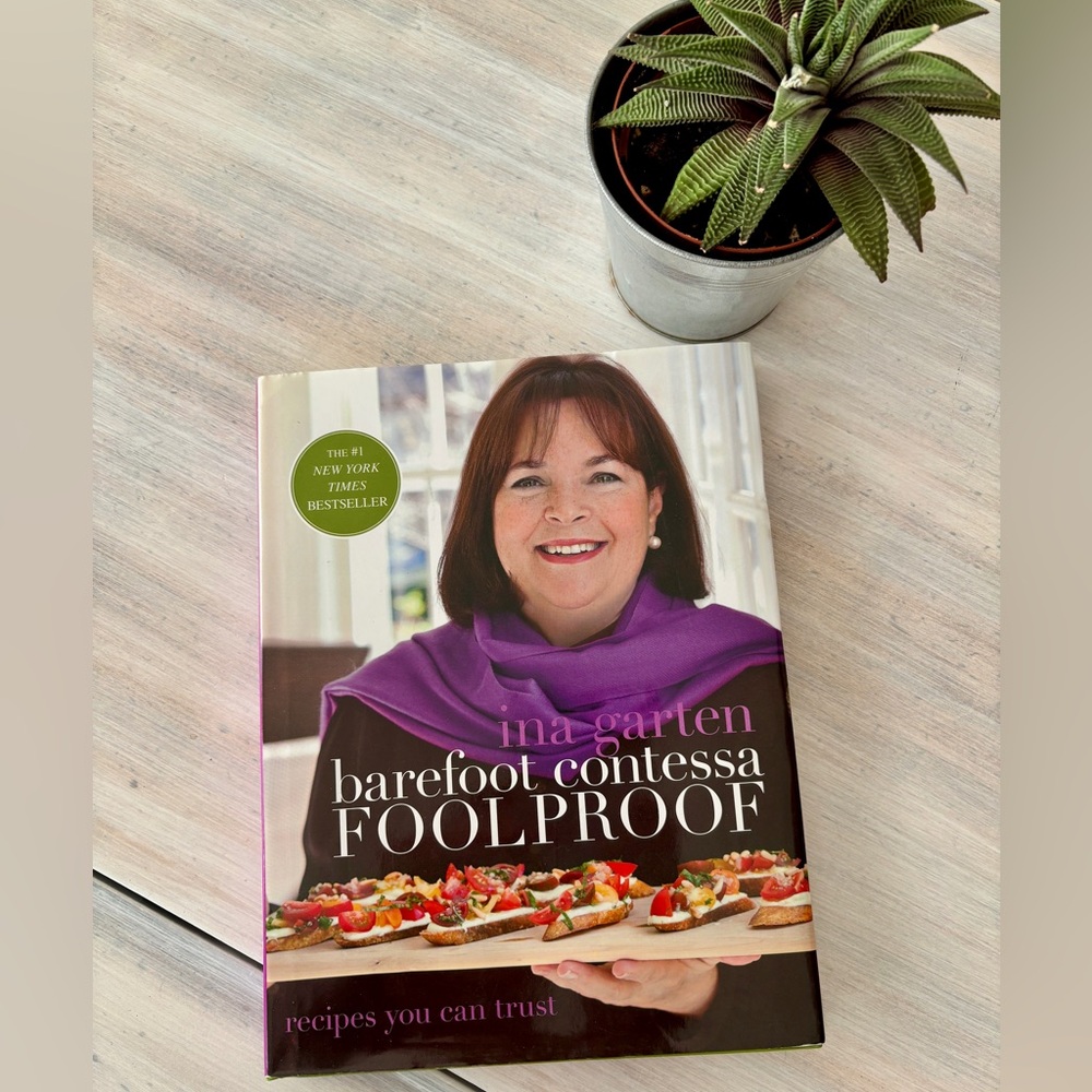 NWOT Barefoot Contessa Foolproof Hardcover Cookbook by Ina Garten.